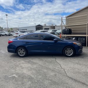 HYUNDAI SONATA SE - 10