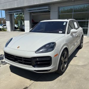 صورة 1 لـ 2022 Porsche CAYENNE TURBO S E-HYBRID