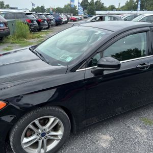 2018 FORD FUSION SE 照片 2