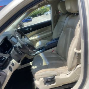 صورة مصغرة 31 لـ 2014 Lincoln MKT BASE