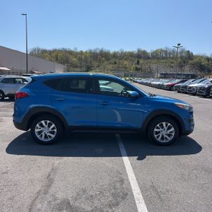 HYUNDAI TUCSON VALUE - 10