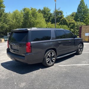 CHEVROLET SUBURBAN PREMIER - 8