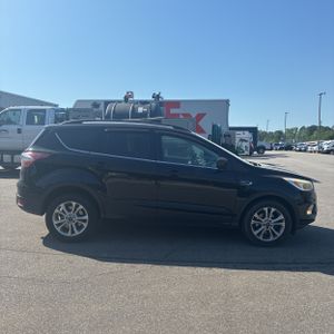 FORD ESCAPE SE - 9