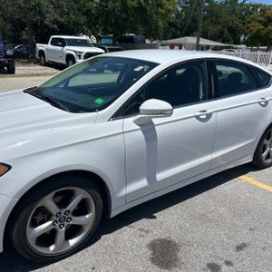 FORD FUSION SE - 2