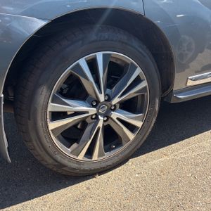 2017 Nissan PATHFINDER PLATINUM — миниатюра 19