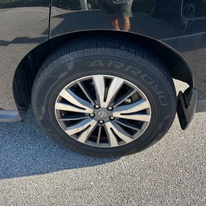 2017 Nissan PATHFINDER SV 照片 18