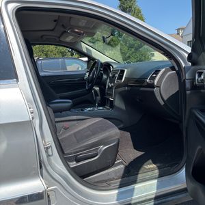 صورة مصغرة 33 لـ 2011 JEEP GRAND CHEROKEE LAREDO