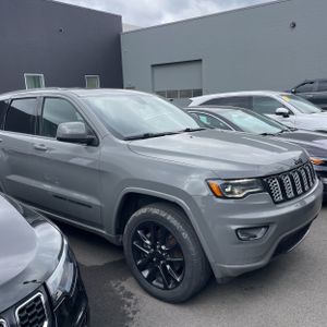 JEEP GRAND CHEROKEE - 10