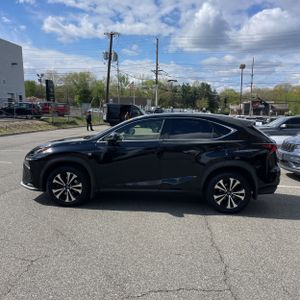 LEXUS NX 300 F SPORT - 3