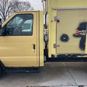 FORD COMMERCIAL VANS - 4