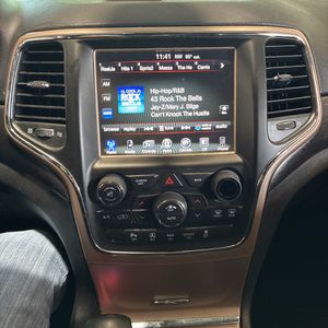 2017 JEEP GRAND CHEROKEE LAREDO — миниатюра 37