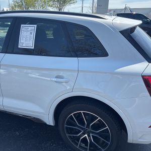 AUDI SQ5 PREMIUM PLUS - 6