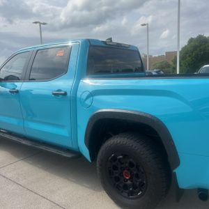 TOYOTA TUNDRA - 6
