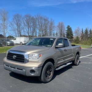 TOYOTA TUNDRA - 1