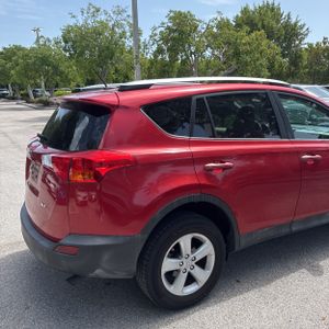 2013 Toyota RAV4 XLE — фото 9