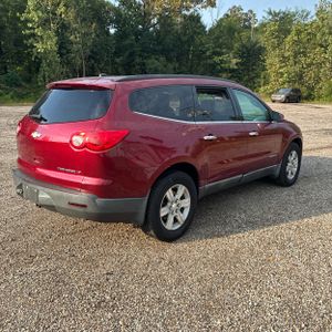 2010 Chevrolet TRAVERSE LT photo 8