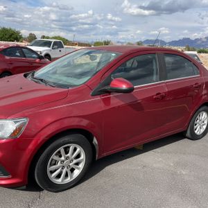 CHEVROLET SONIC LT AUTO - 2