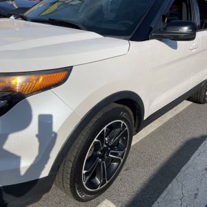 FORD EXPLORER SPORT - 2