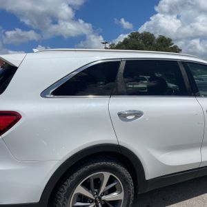 KIA SORENTO EX V6 - 9