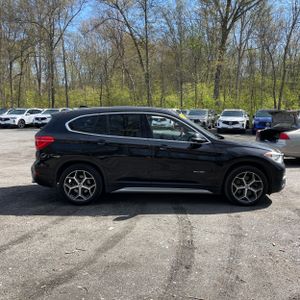 BMW X1 XDRIVE28I - 10