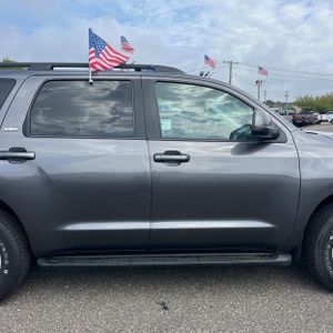 2015 Toyota SEQUOIA SR5 照片 11