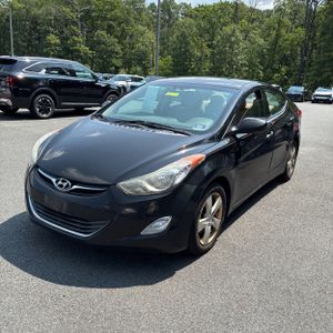 2013 Hyundai ELANTRA GLS 照片 1
