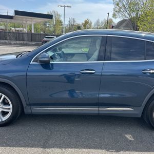 MERCEDES-BENZ GLA - 4