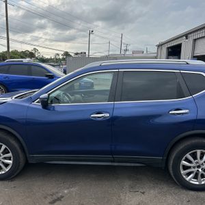 2020 Nissan ROGUE SV — фото 4