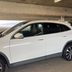 2021 Mercedes-BENZ GLA photo 4