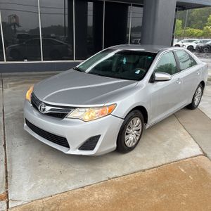 TOYOTA CAMRY - 1