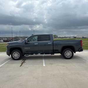 CHEVROLET SILVERADO 2500HD HIGH COUNTRY - 3