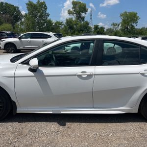 2025 Toyota CAMRY SE 照片 4