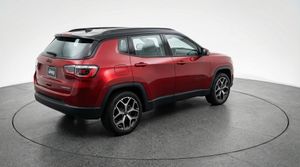 صورة 7 لـ 2025 JEEP COMPASS LIMITED