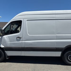 صورة 4 لـ 2017 Mercedes-BENZ SPRINTER 2500 WORKER
