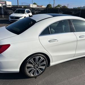 MERCEDES-BENZ CLA - 9