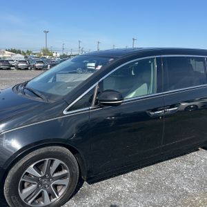 HONDA ODYSSEY TOURING ELITE - 2