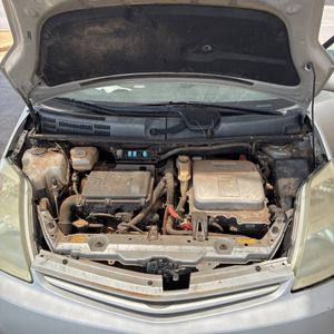2005 Toyota PRIUS BASE thumbnail 38