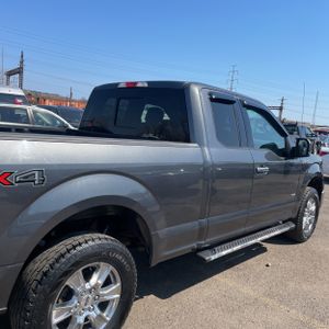 FORD F-150 XLT - 9