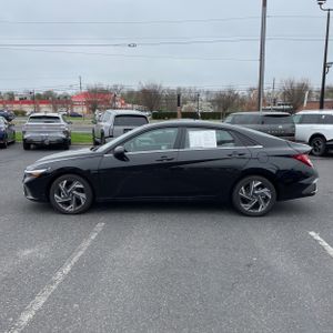 HYUNDAI ELANTRA LIMITED - 3