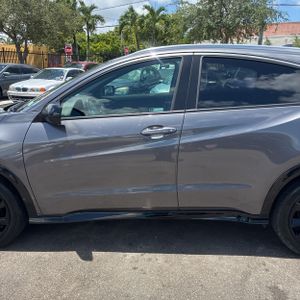 صورة 4 لـ 2022 Honda HR-V SPORT