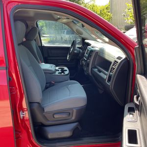 صورة مصغرة 32 لـ 2013 RAM 1500 EXPRESS