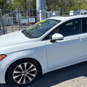 FORD FUSION SE - 2