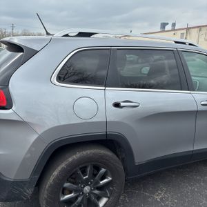 JEEP CHEROKEE LIMITED - 9