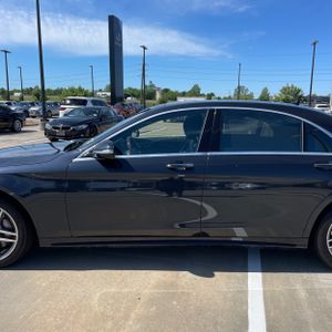 Mercedes-Benz S-Class S 550 - 4