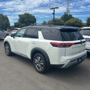 2023 Nissan PATHFINDER SL 照片 5