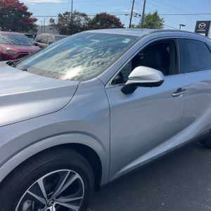 2024 Lexus RX 350 PREMIUM photo 2