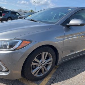 HYUNDAI ELANTRA VALUE EDITION - 2