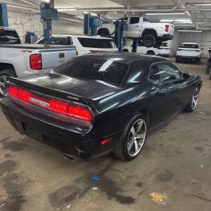 DODGE CHALLENGER SRT8 392 - 7
