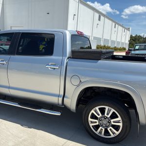 صورة 6 لـ 2019 Toyota TUNDRA 1794 EDITION