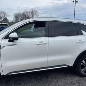 KIA SORENTO HYBRID EX - 4